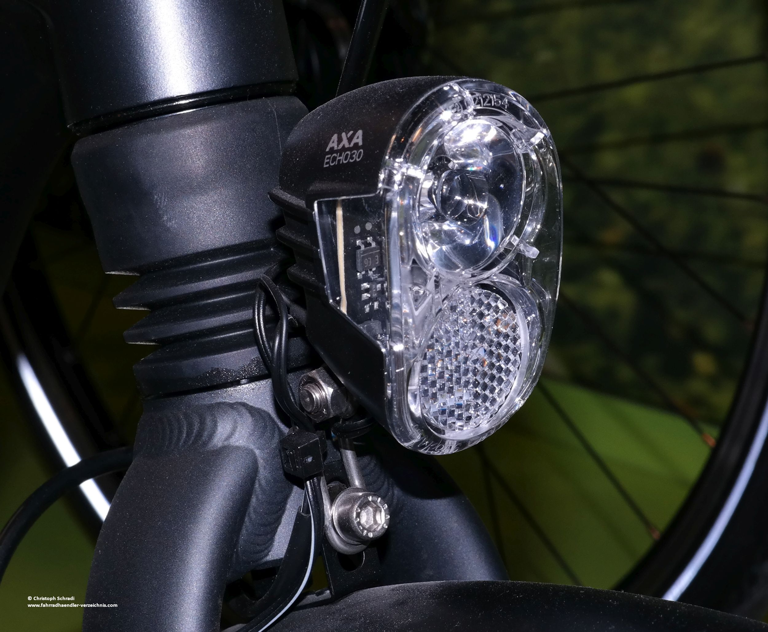 Axa E-Bike Beleuchtung wird von viele Herstellern ab Werk verbaut - hier die Axa Echo30